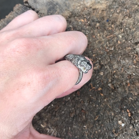 Vintage Jewelry - Vintage saber tooth tiger ring